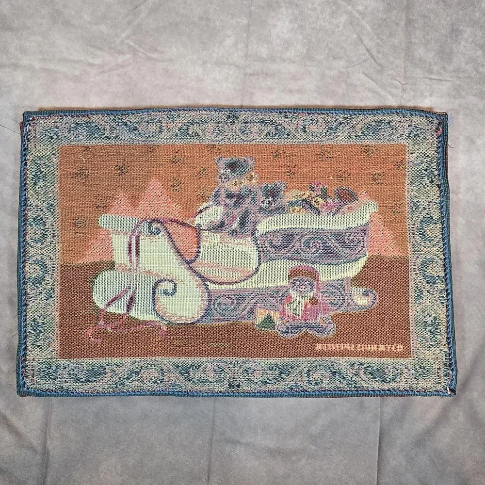 Travis Spencer‎ Tapestry Placemats Christmas Holiday Sleigh Bears Vintage (4)